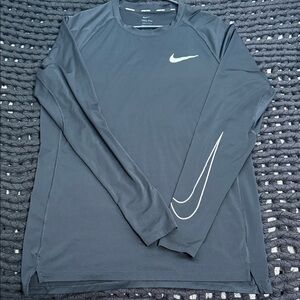 Nike Pro Long sleeve (large)